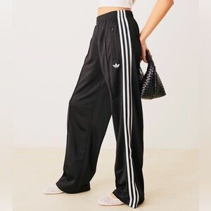Adidas Women's Firebird Classic Black Track Pants NWT Medium